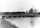 Die alte Holzbrücke über die Aller bei Altencelle.